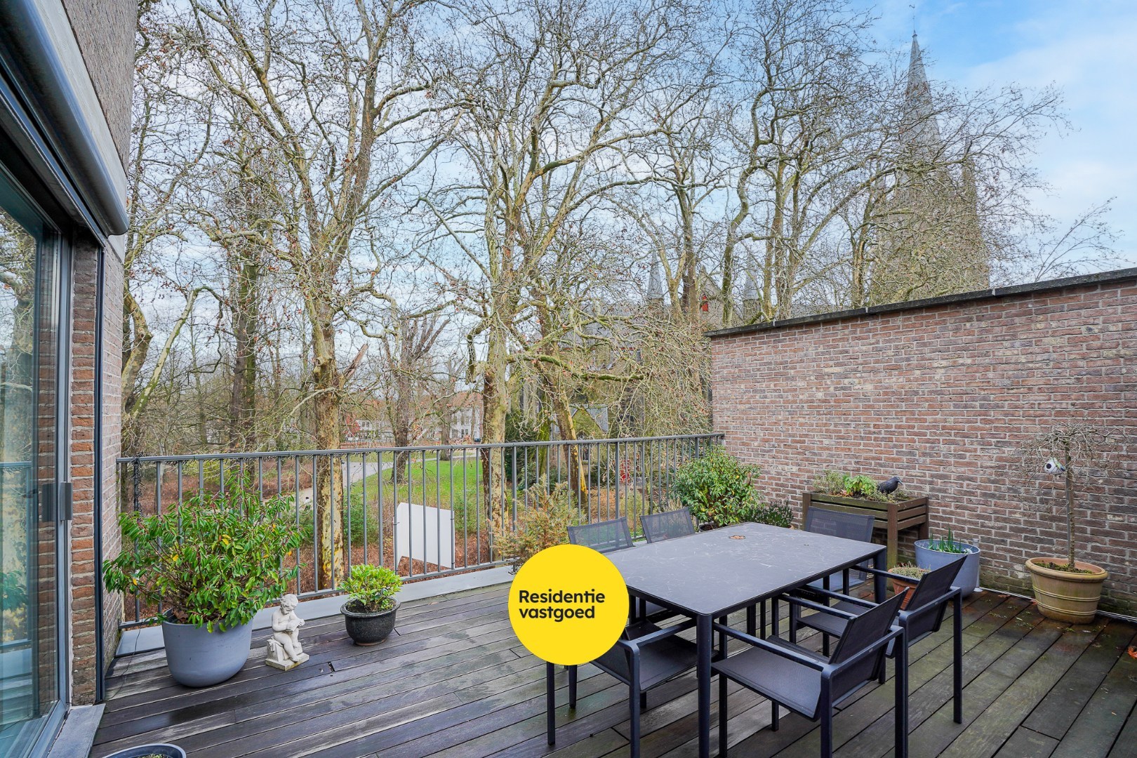 Exclusief wonen aan het Koningin Astridpark – stijlvol appartement met uitzonderlijk terras 