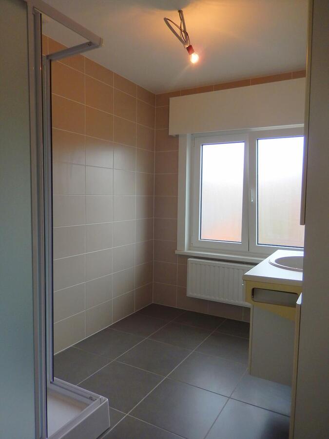 Mooi vernieuwde woning met 4 slaapkamers 