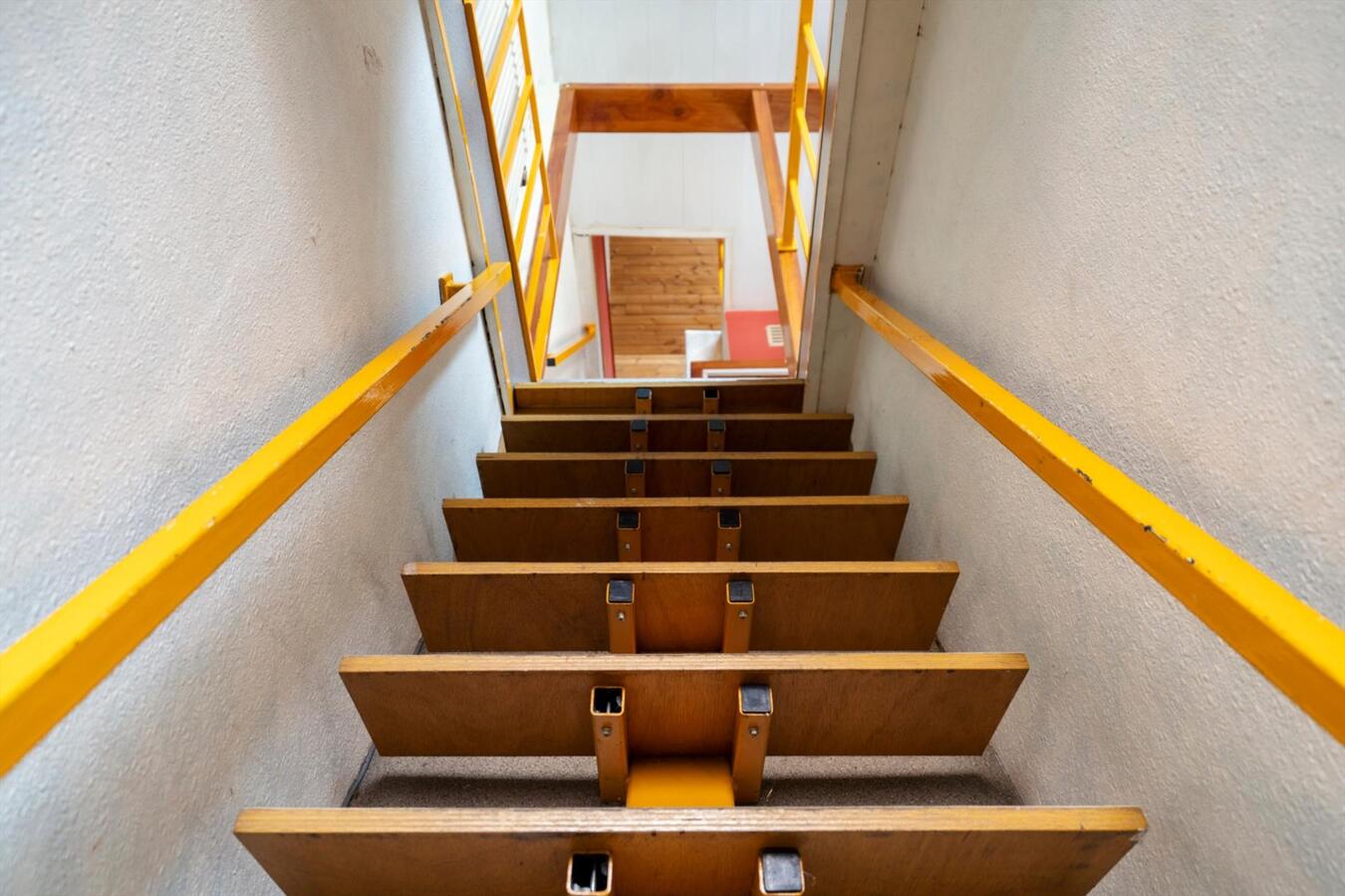 Gunstig gelegen opbrengsteigendom, bestaande uit 2 (studenten)studio's 