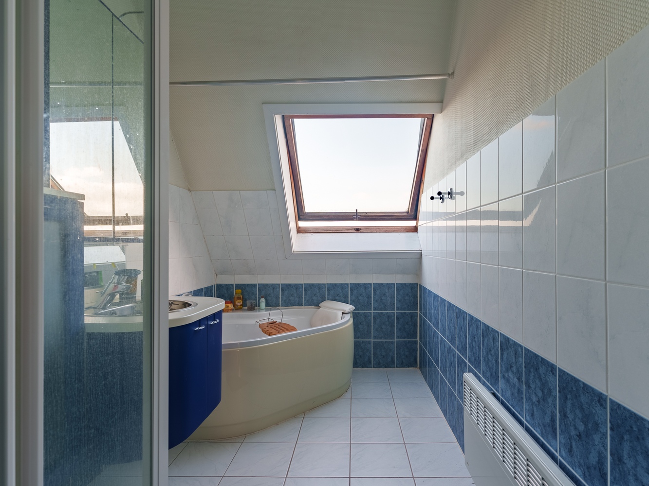 Instapklaar duplexappartement te Waarschoot. 