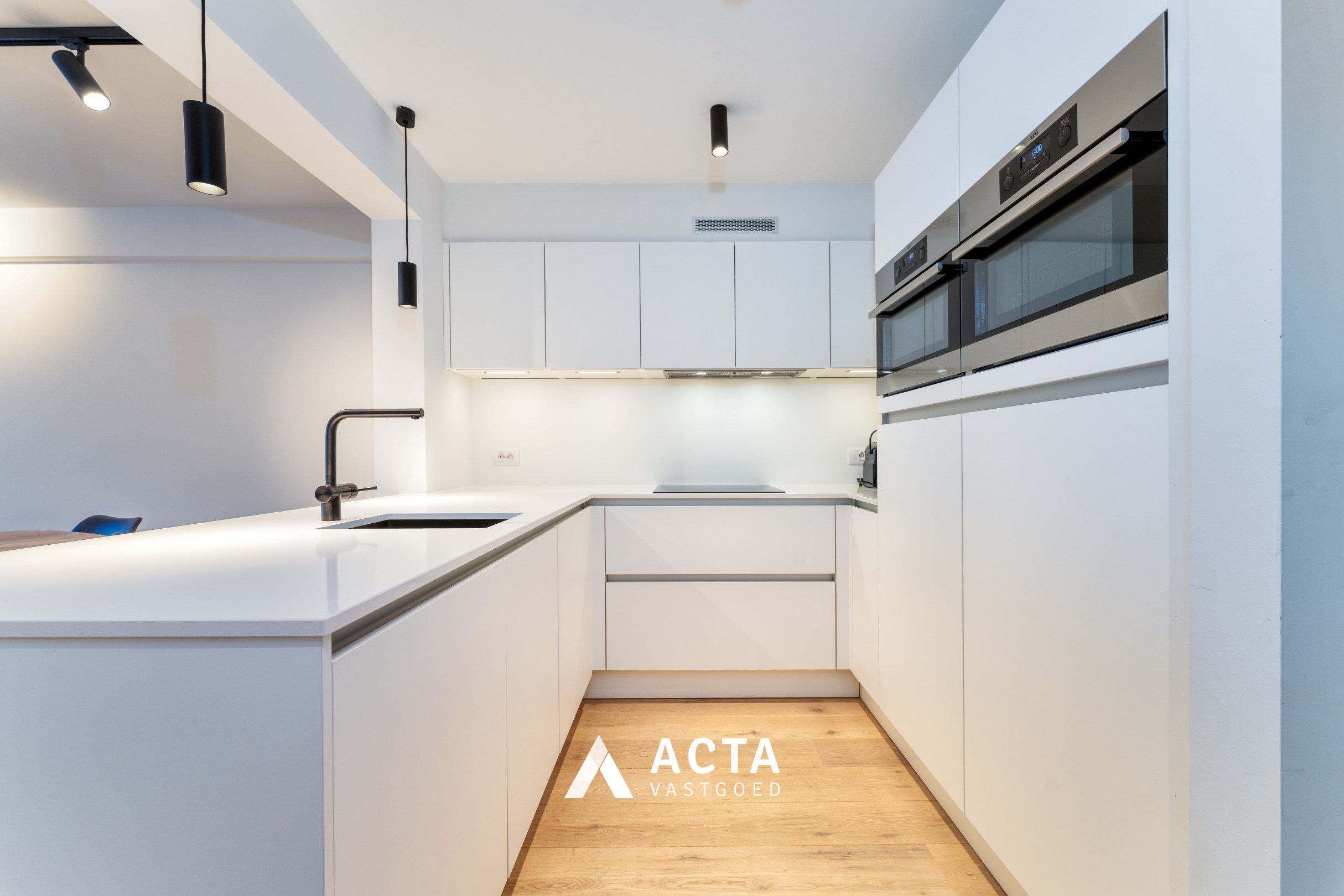 Instapklaar appartement met 2 slaapkamers in centrum Oostende 