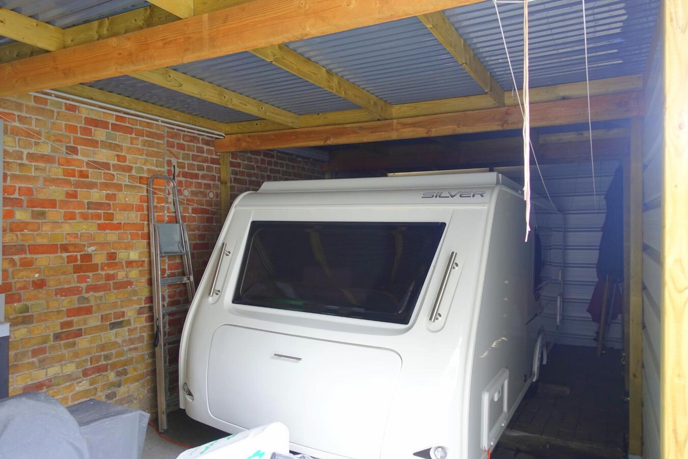 Verrassend ruime woning te Oudenburg 