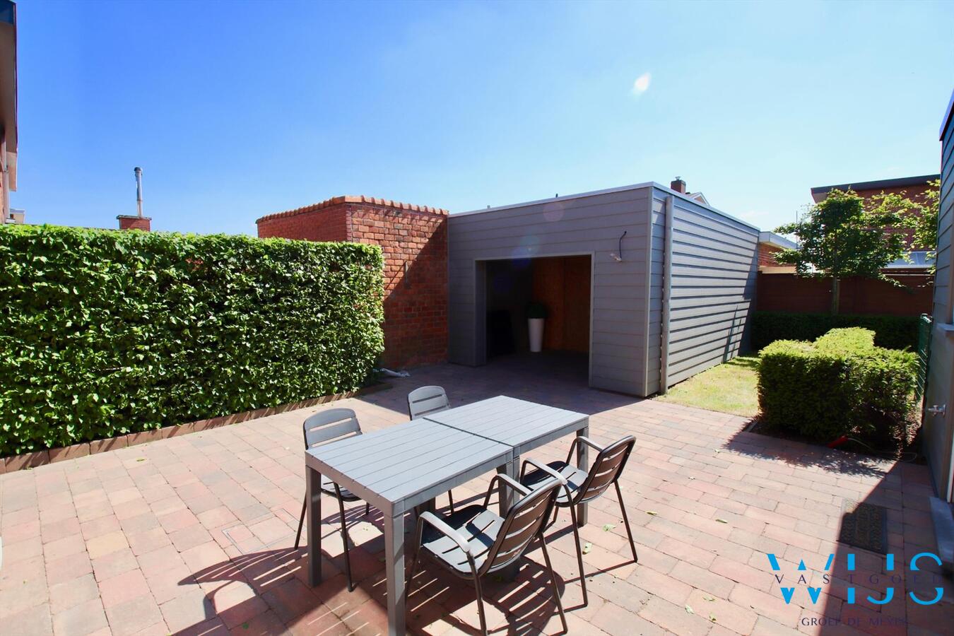 Gerenoveerd (2017) en gezellig woonhuis in hartje Ertvelde. 