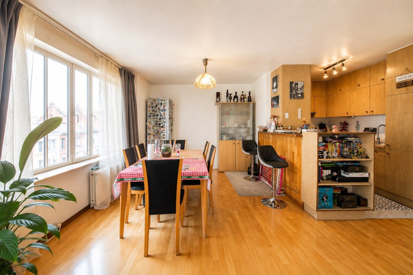 Te koop: Lichtrijk 2-slaapkamerappartement met dubbel terras en EPC-label B in hartje Sint-Niklaas! 
