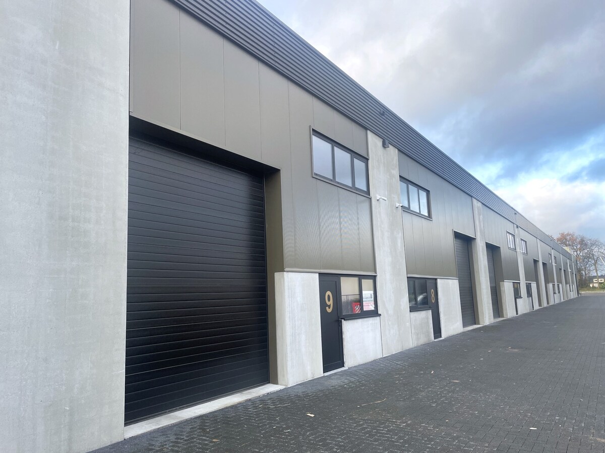 Verhuurd industrie - Ravels