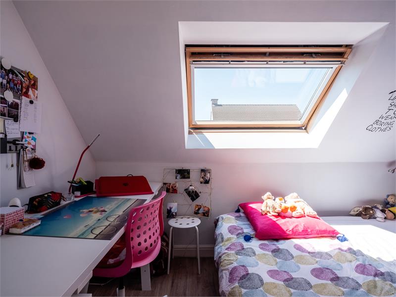 Instapklare woning in rustige wijk te Eeklo. 