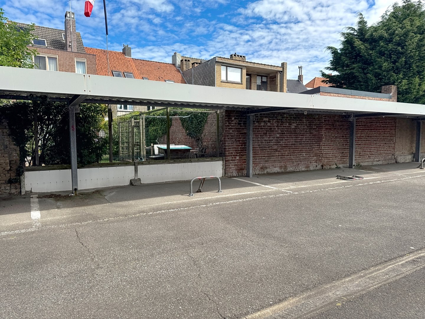 Centraal gelegen autostandplaats 