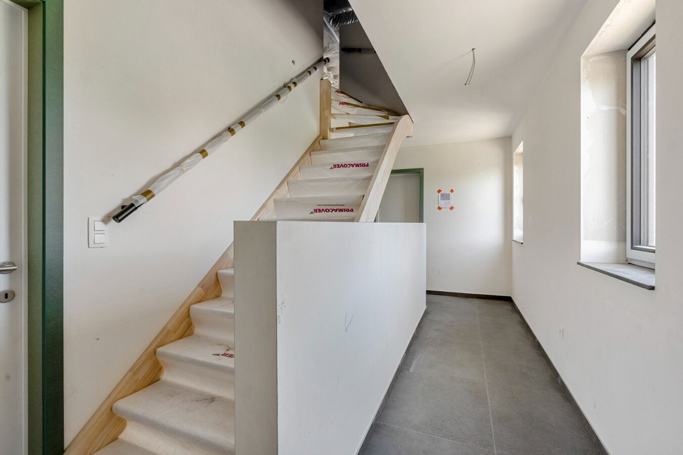 Afgewerkte halfvrijstaande BEN-woning op een perceel van 4a62ca in landelijk project te Voorshoven, een gehucht van Neeroeteren! 