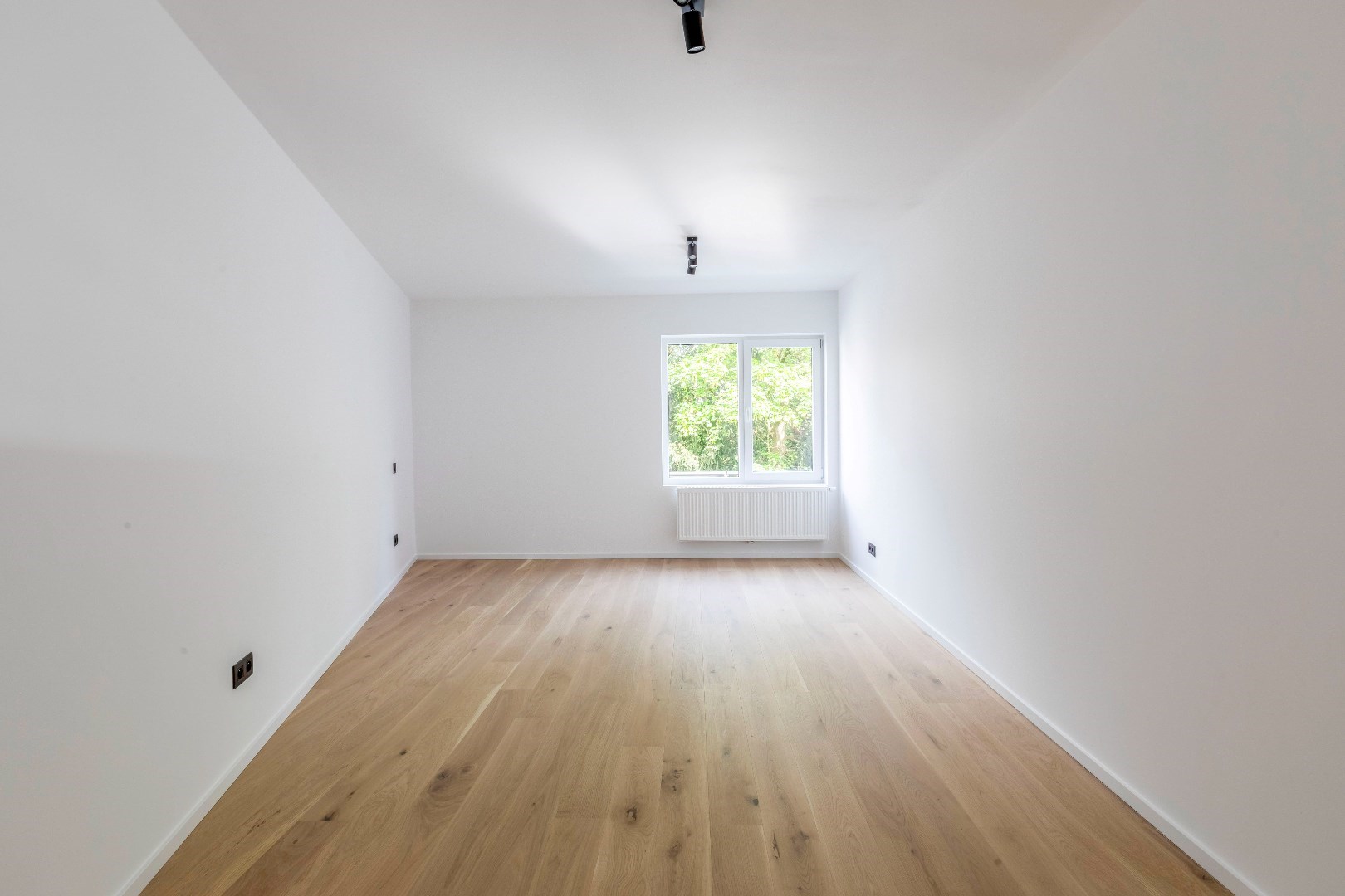 Prachtig gerenoveerd 3 slaapkamer appartement nabij Gent centrum 