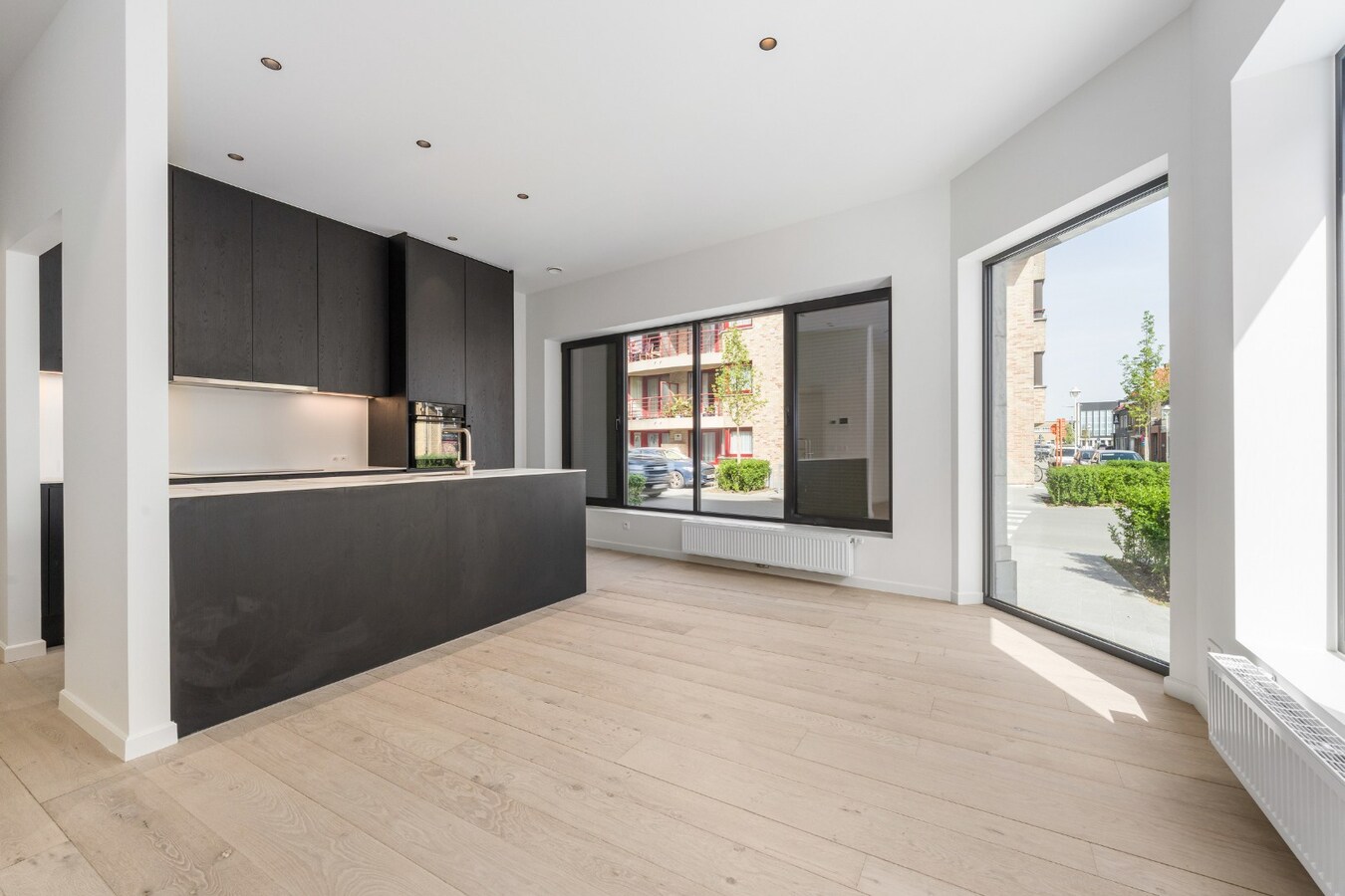Luxueuze totaalrenovatie | ruim 2 slaapkamer appartement 