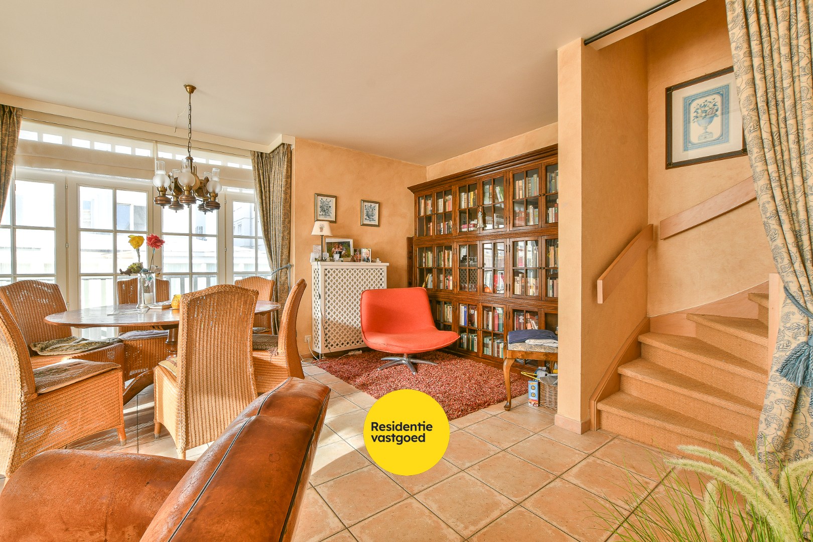 Exclusieve hoekwoning met zeezicht op topligging in de Concessie van De Haan, op 20 m van de zeedijk! 