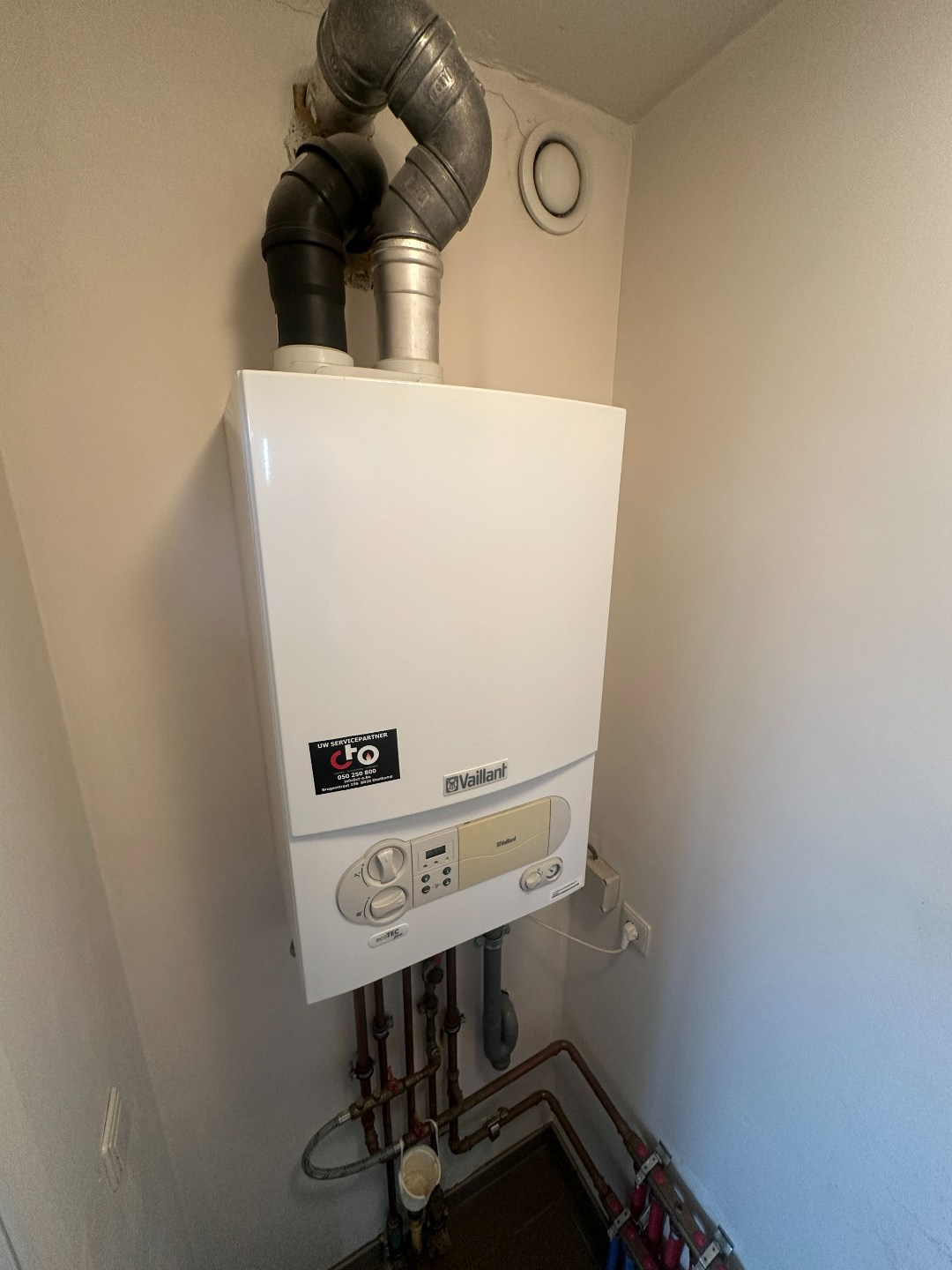 Prachtig gelegen appartement met 2 slpk, zonneterras(sen) en garage, Diksmuide. 