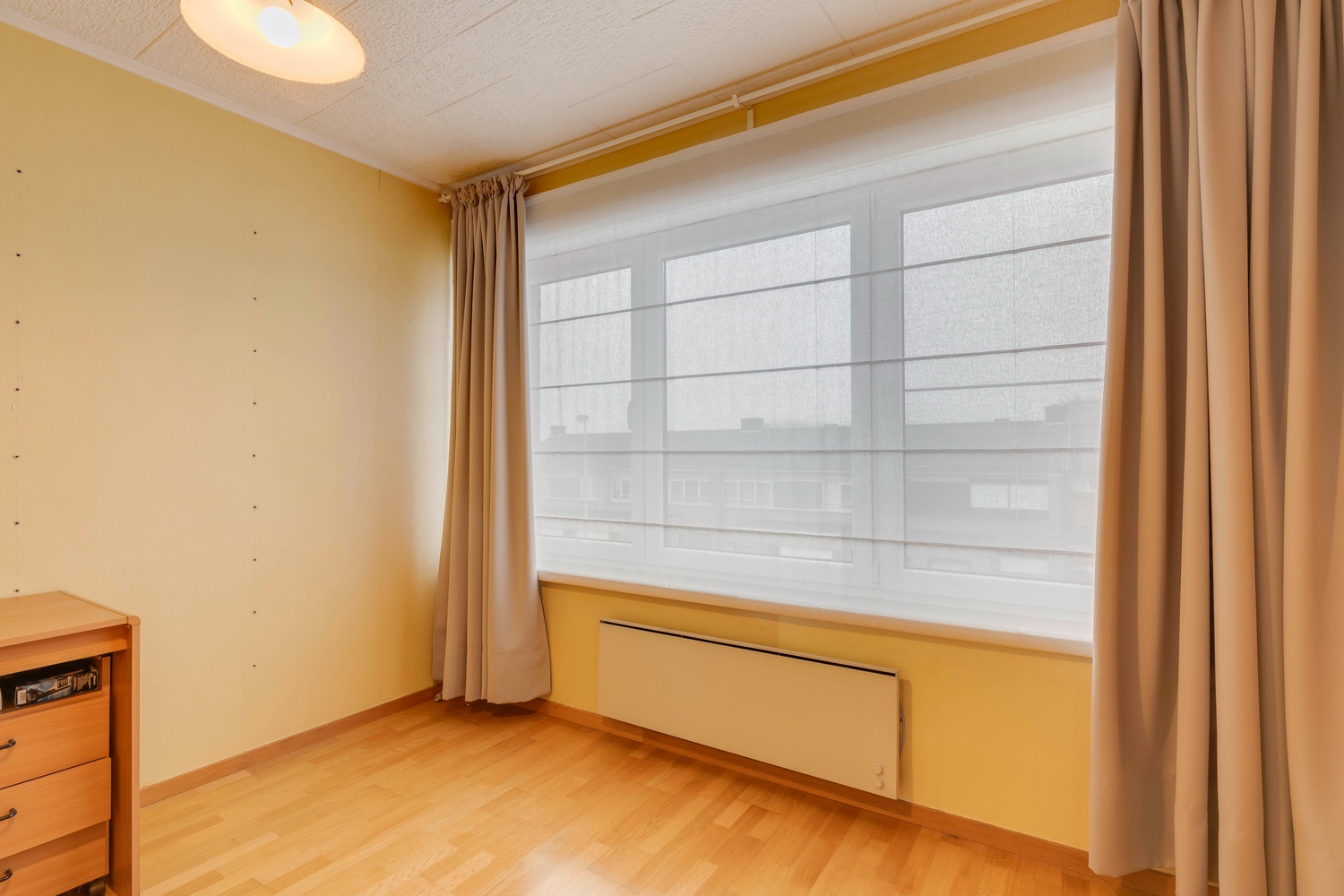 Instapklare woning (bel-étage) met 3 slpks ,centrum Burst 