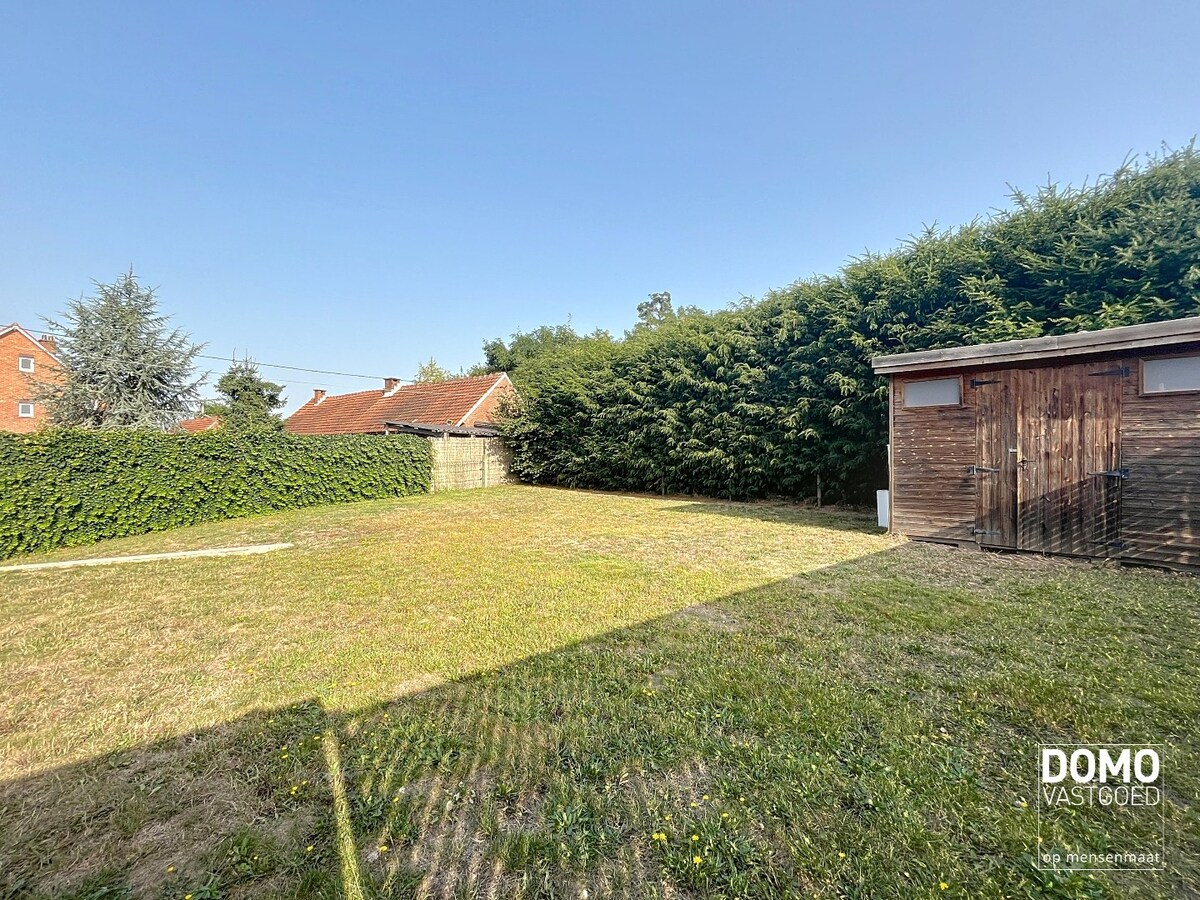 RUIME NIEUWBOUWWONING MET 3 SLAAPKAMERS, TUIN EN TERRAS TE BERINGEN (PAAL) 