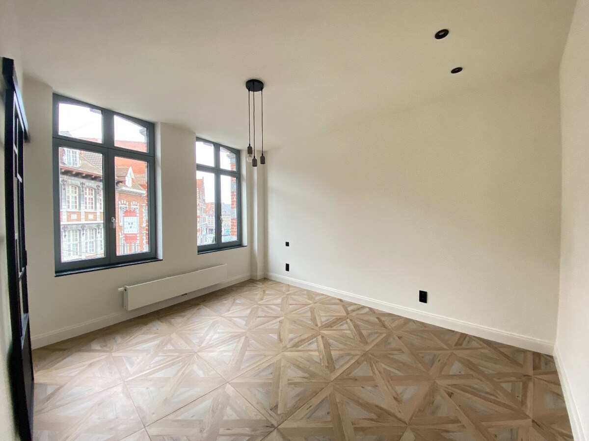 Appartement 1 chambre et terrasse.en plein coeur de Tournai ! 