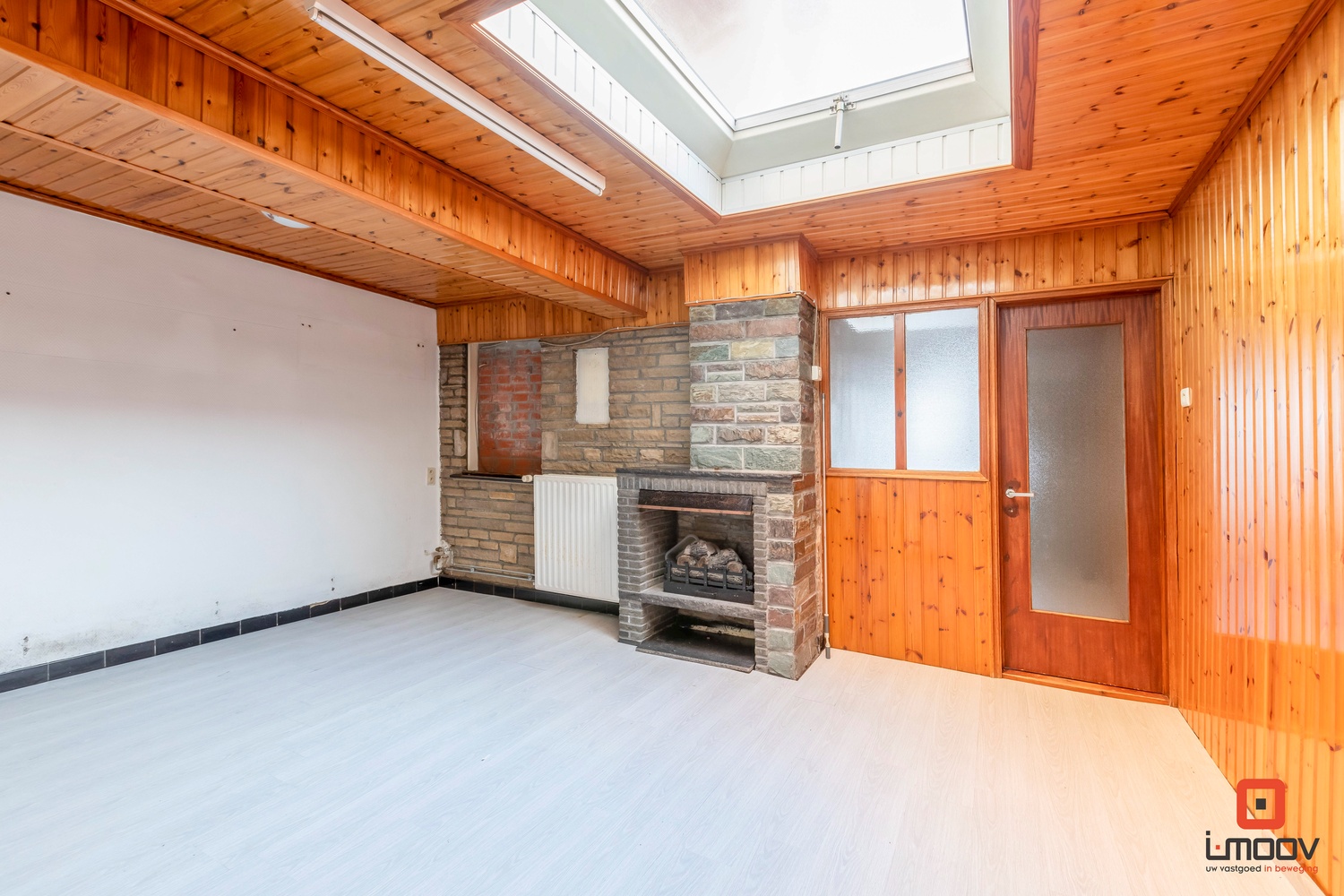 Op te knappen 5 slaapkamerwoning (203m²) 