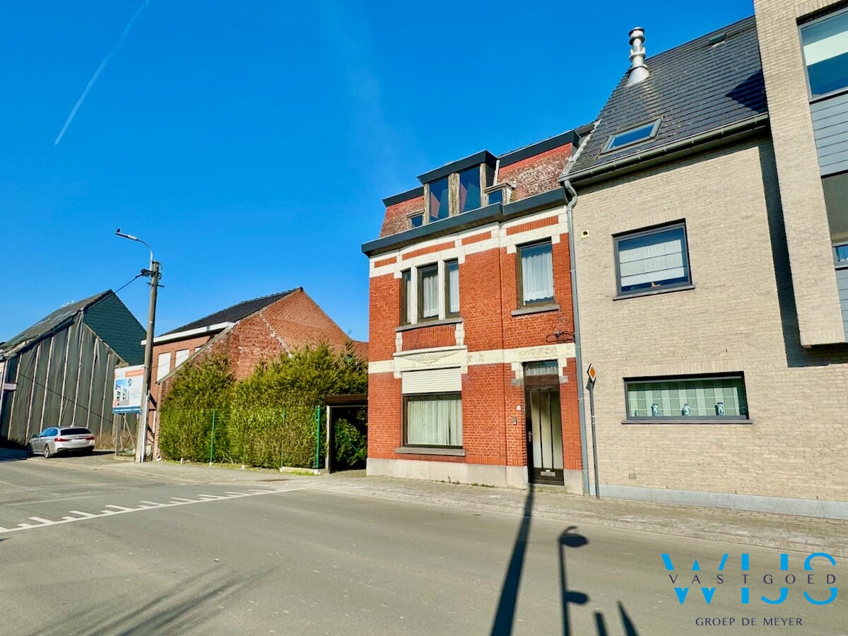 Tof woonhuis in het centrum van Ertvelde ! 
