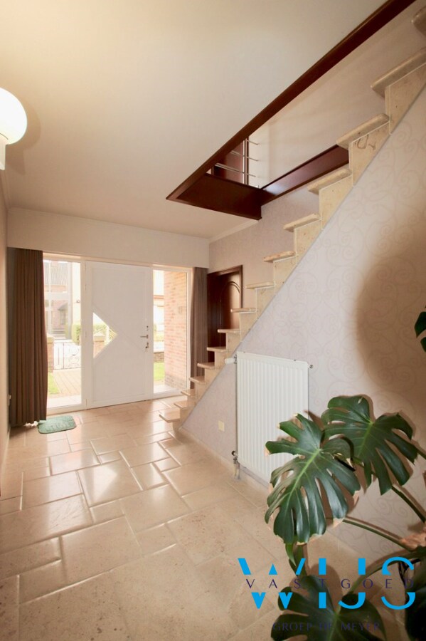 Ongelofelijk ruim woonhuis op een TOPlocatie ! 