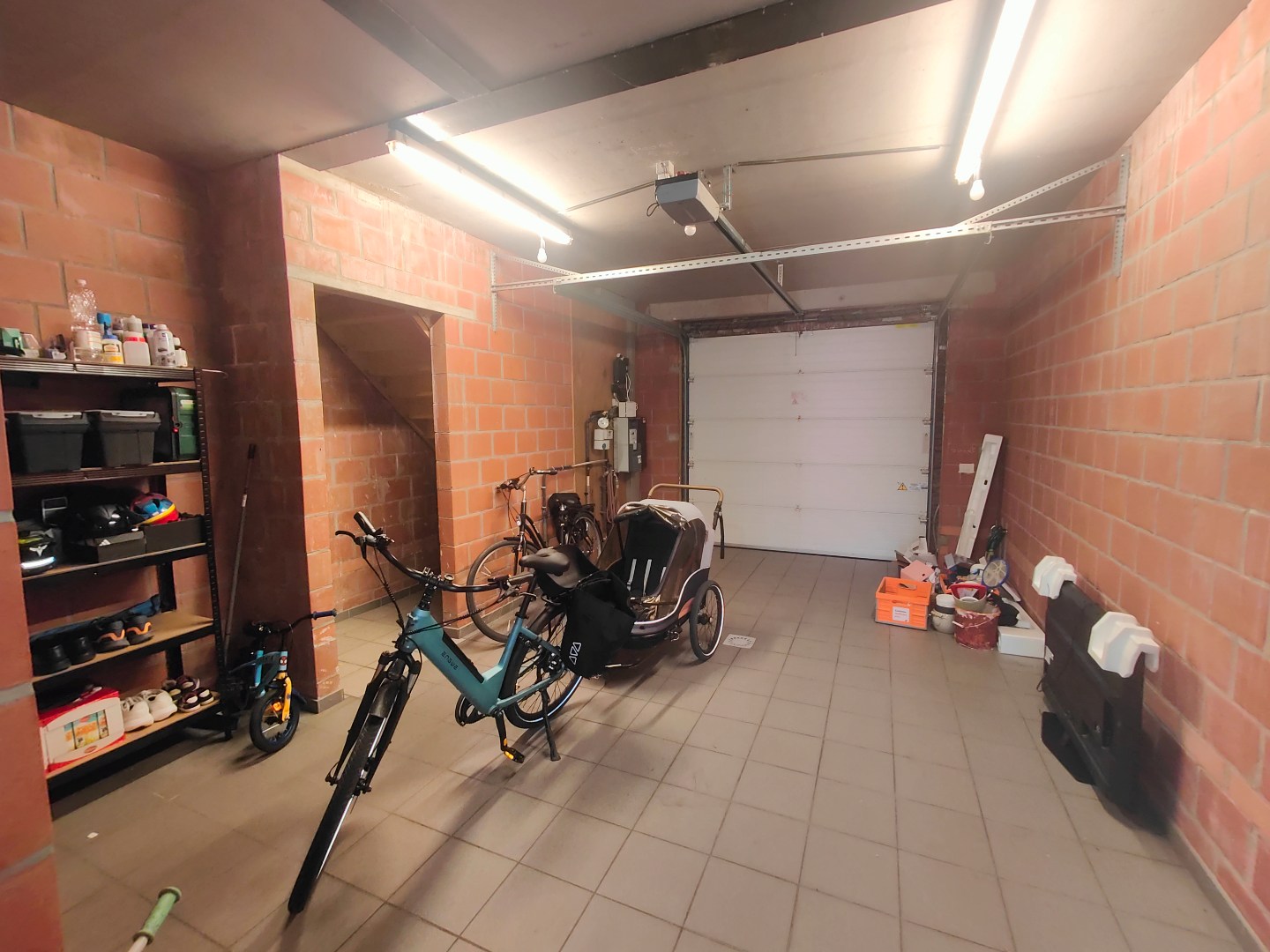 Ruime en centraal gelegen woning in Zeveren. 