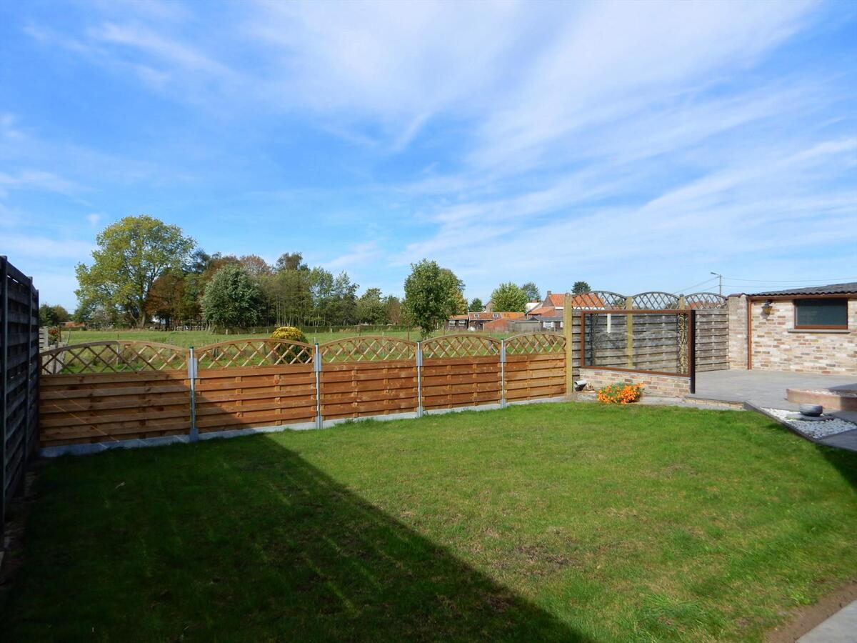 Ruime en rustig gelegen bungalow 