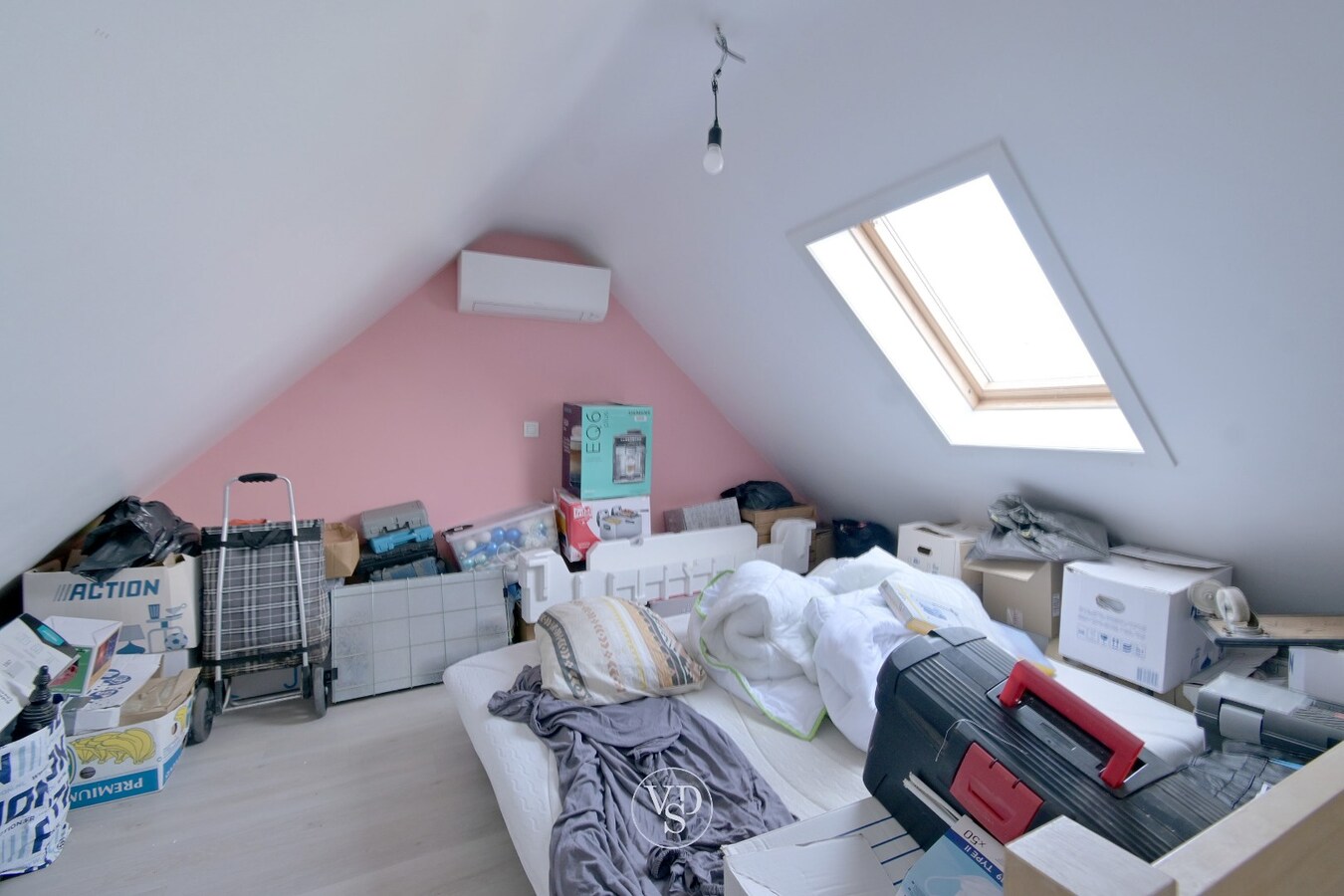 Gerenoveerde rijwoning, nabij centrum Oudenaarde 