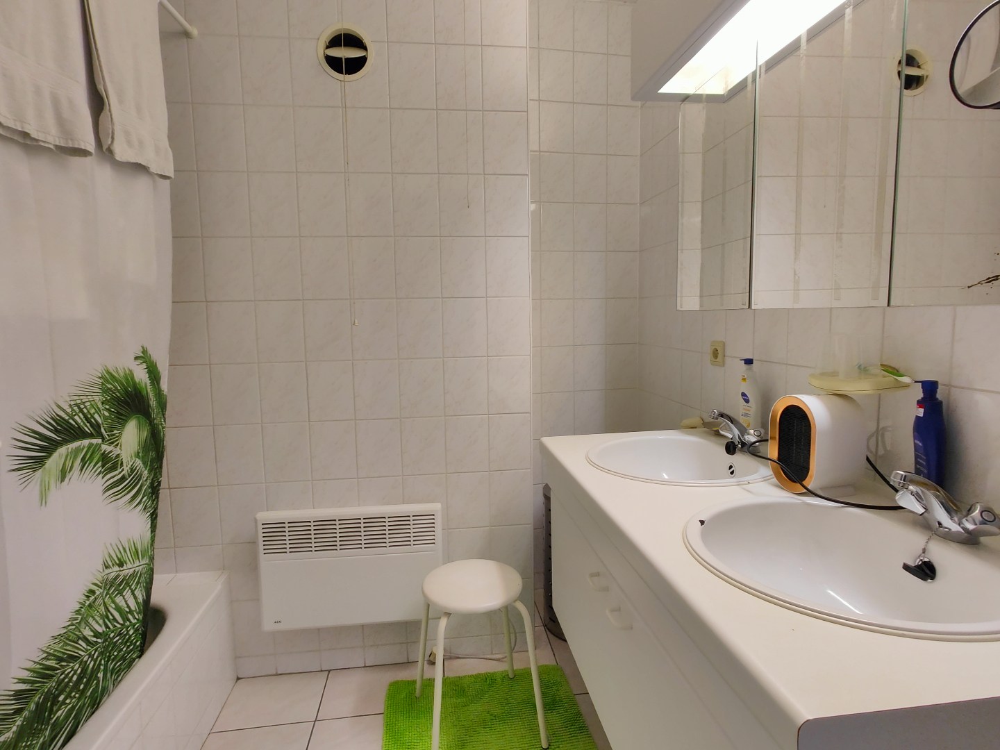 kwalitatief appartement met autostaanplaats in centrum Tielt 