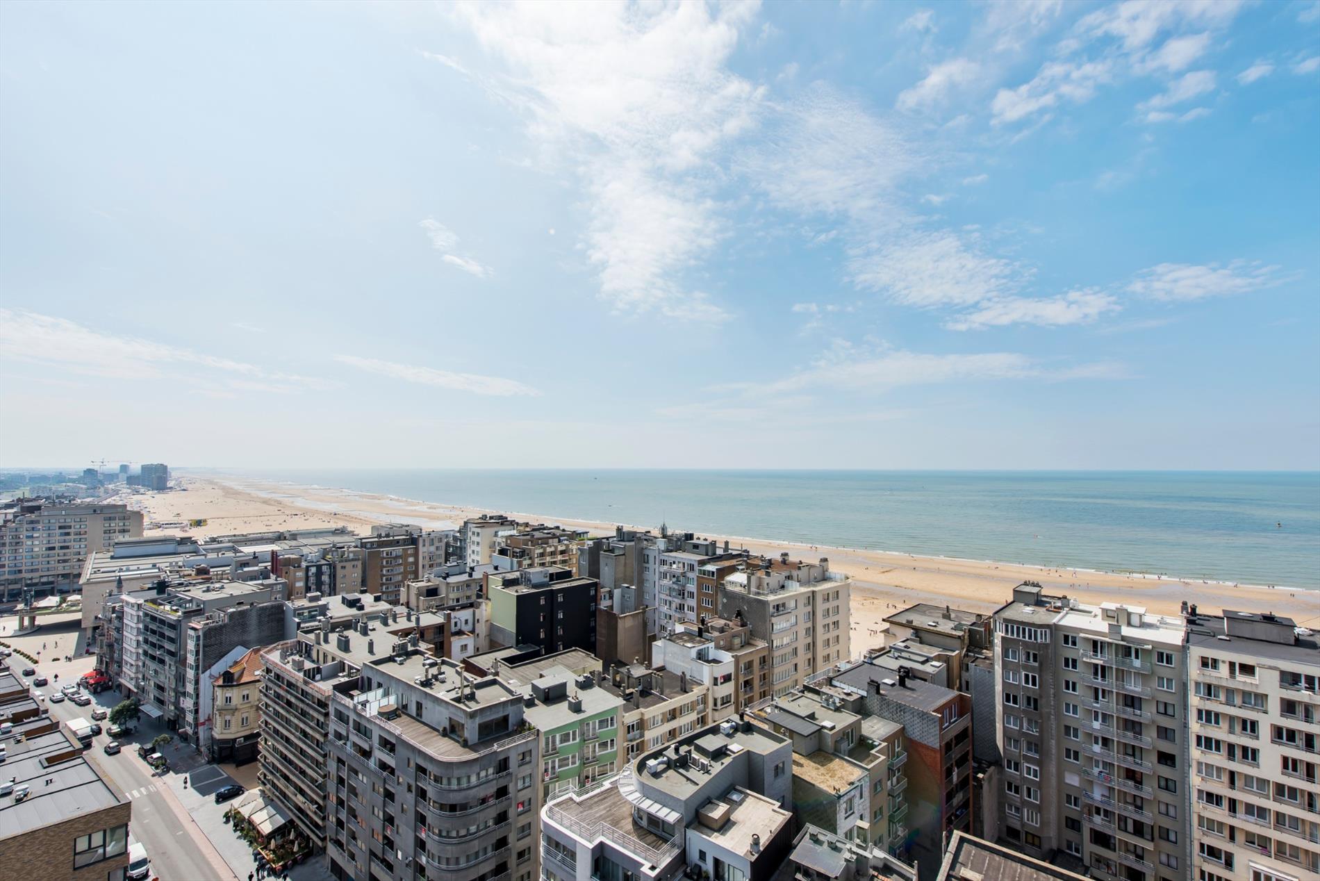 LUXUEUS VAKANTIE APPARTEMENT MET ZICHT OP ZEE EN STAD 