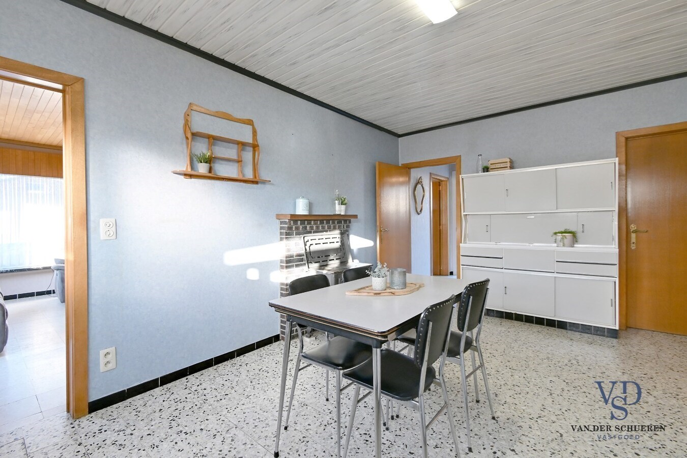 Degelijke bungalowwoning gelegen in een rustige verkaveling 