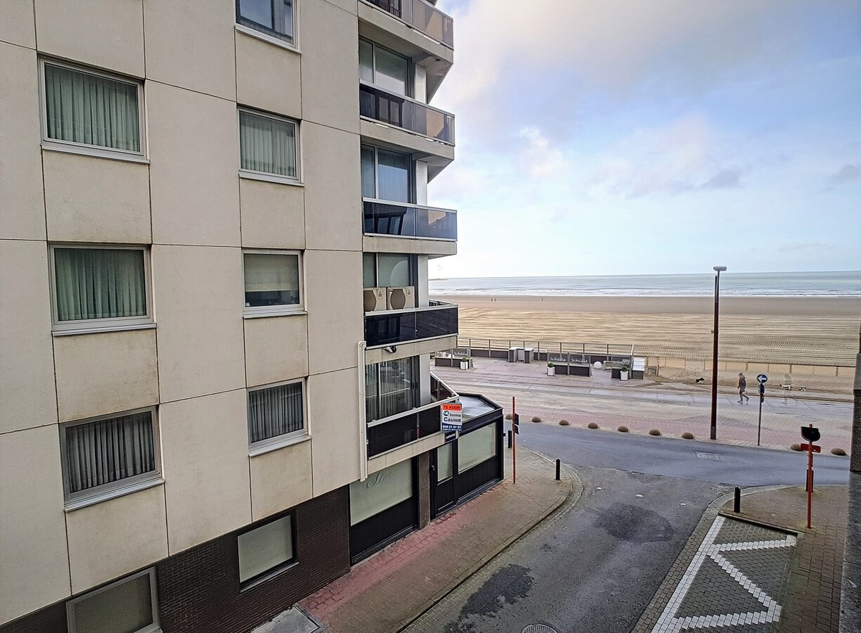 Ingerichte studio aan de Zeedijk te Heist 