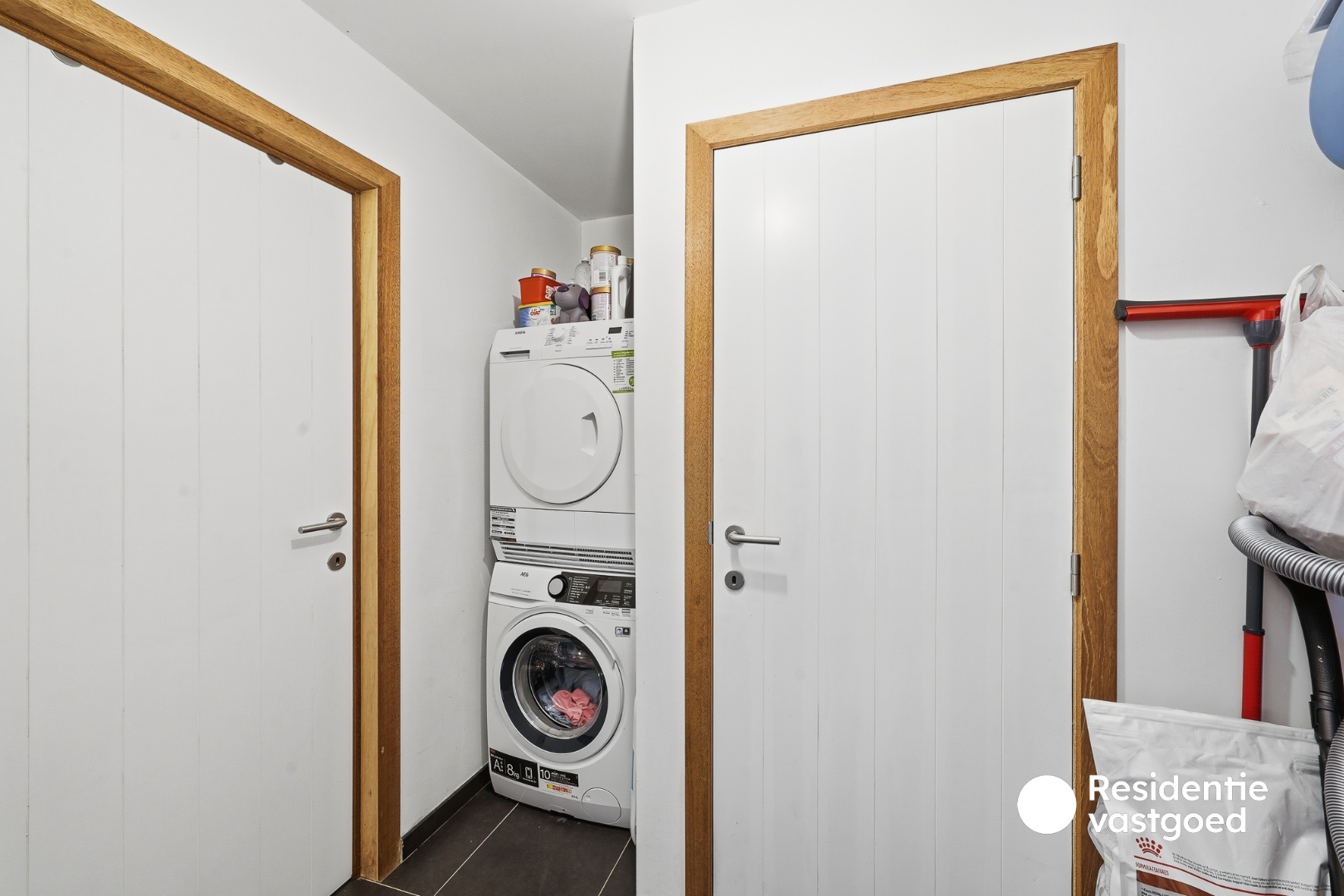 Karaktervolle en instapklare gezinswoning met vier slaapkamers 