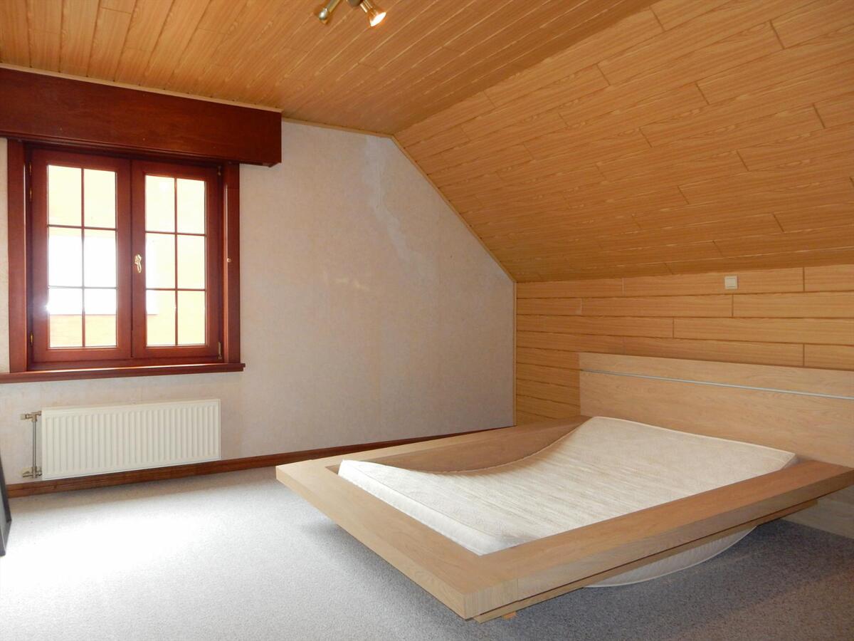 Charmante fermette met 2 garages 