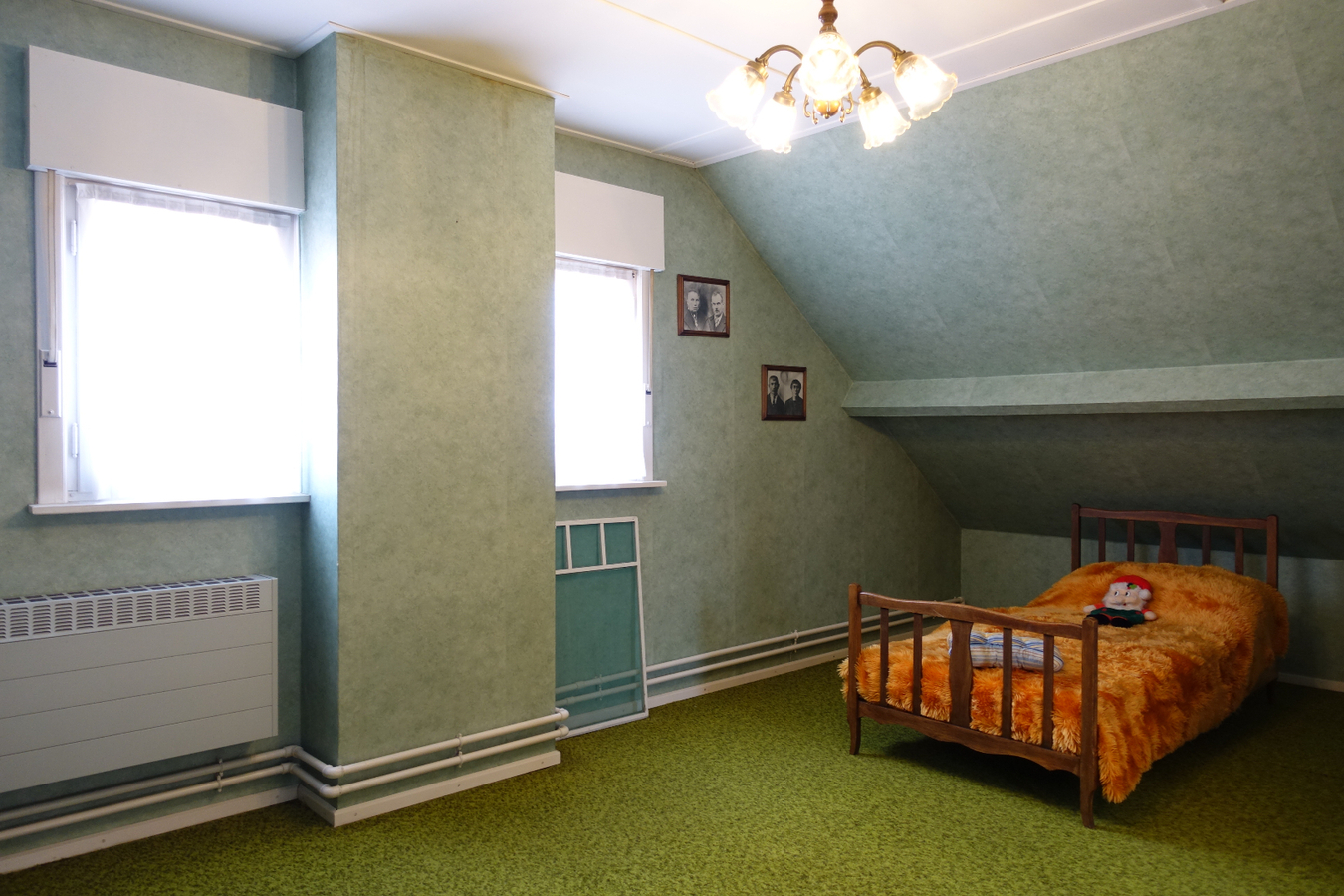 Karaktervolle villa met grote tuin op unieke locatie 