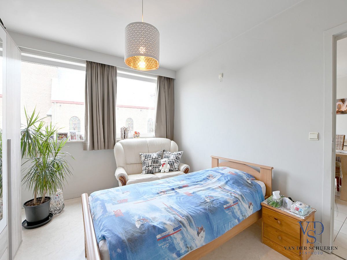 Tijdloos, ruim 1-slpk-appartement mét garagebox te centrum Gavere 