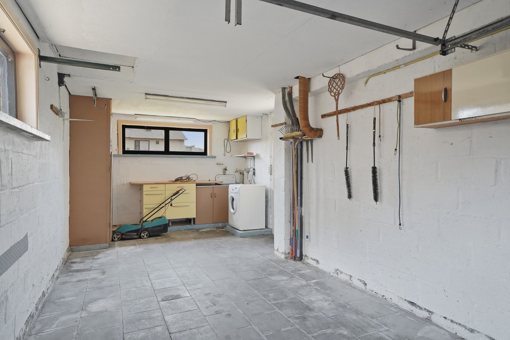 Renovatiewoning met 3 slpks, garage en zonnige tuin 