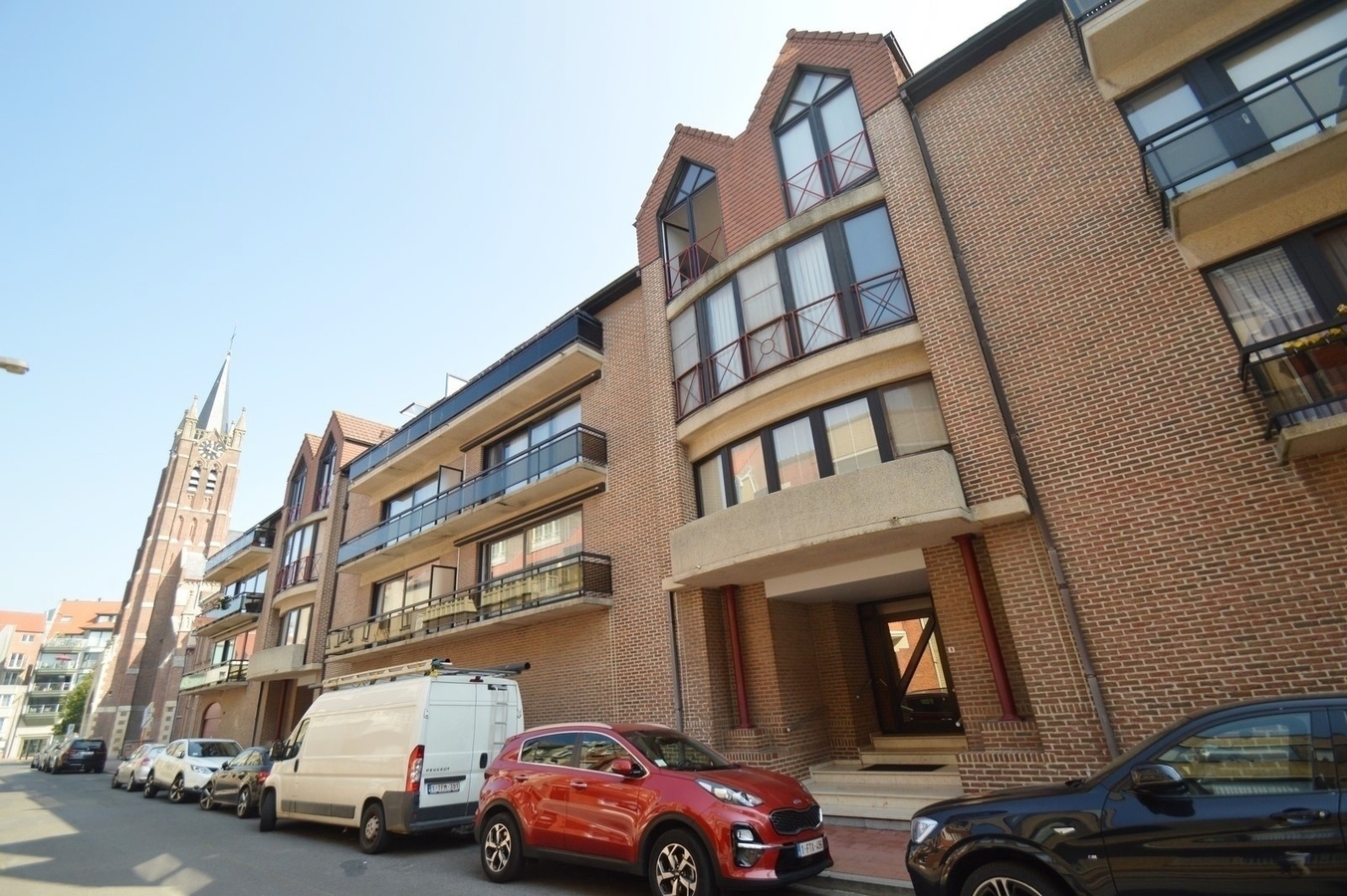 Magnifiek woonappartement met zonneterras, 3 ruime slpk en 2 badk - Heist 