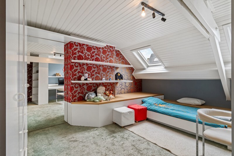 Veelzijdige woning met tuin en uitweg in Eernegem 