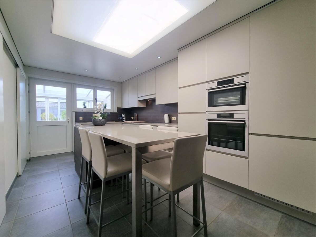 Mooie, karaktervolle &amp; centraal gelegen gezinswoning te Heist 