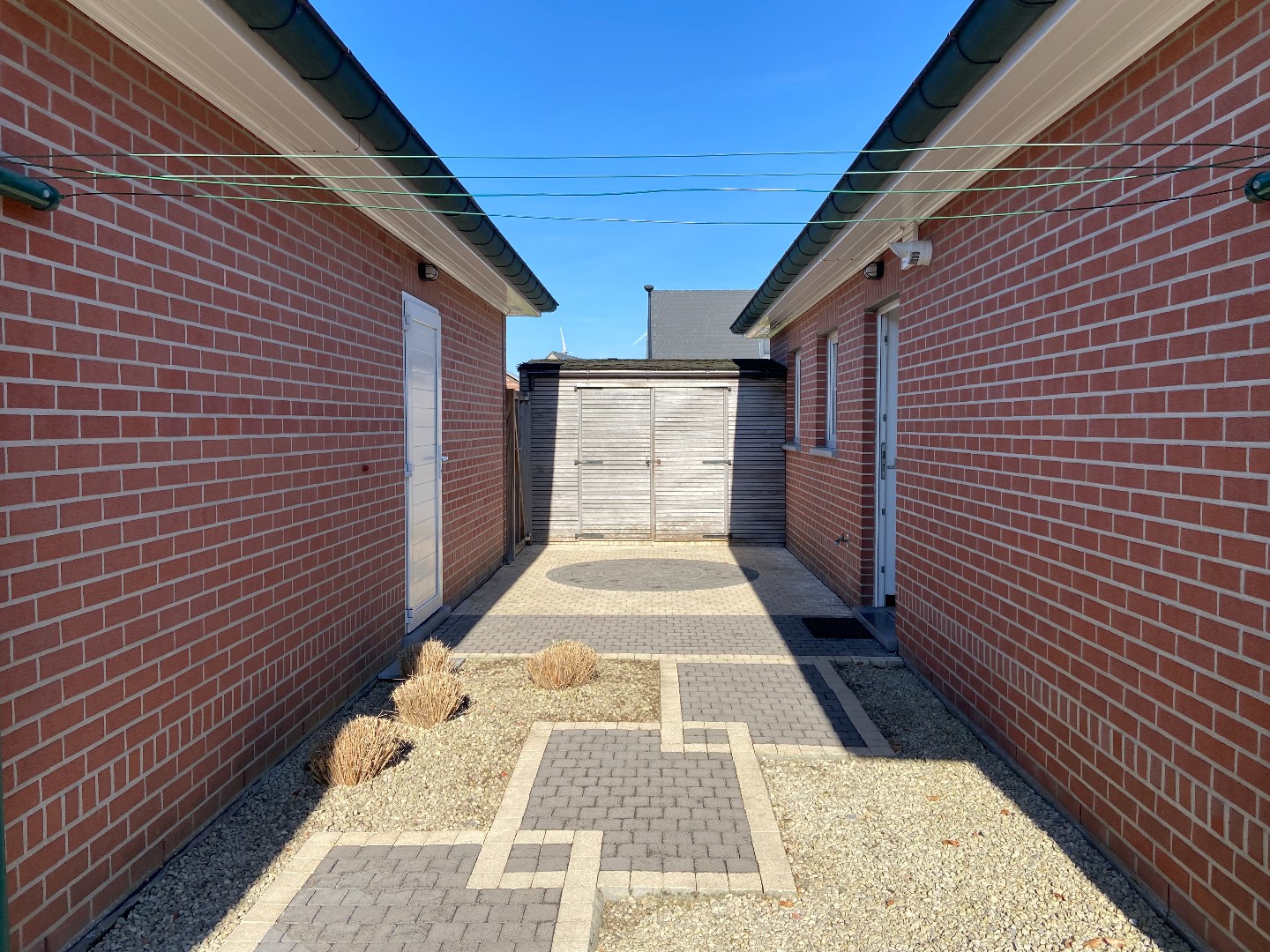 Zeer goed onderhouden ruime villa met tuin op topligging te Sint-Eloois-Vijve! 