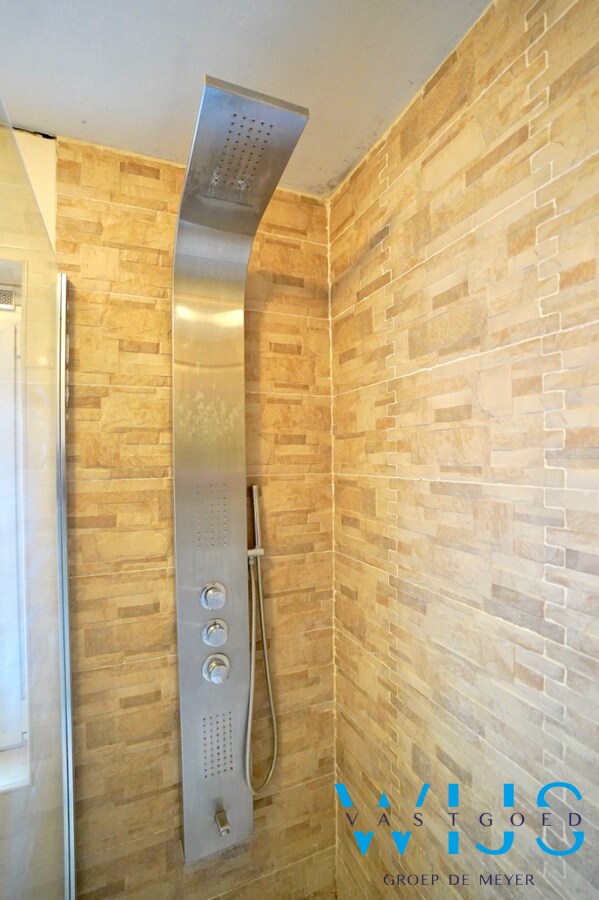 Ideaal woonhuis op rustige locatie te Zelzate ! 