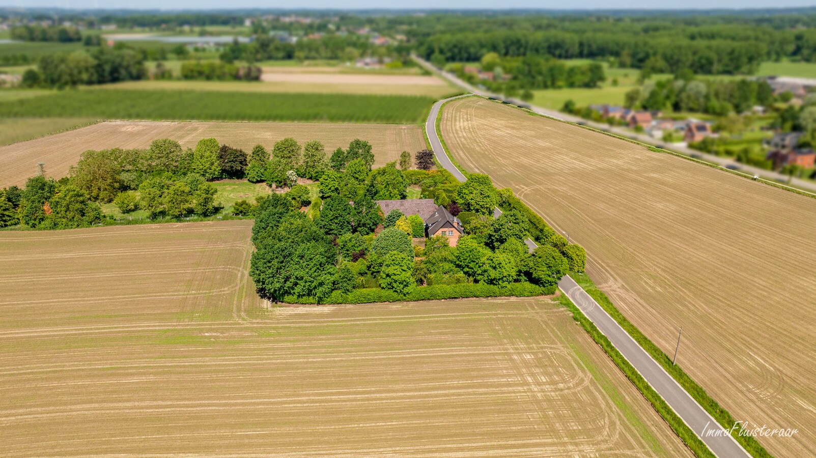 Uniek gelegen te renoveren woning met stalgebouw op ca. 10ha te Herk-de-Stad 