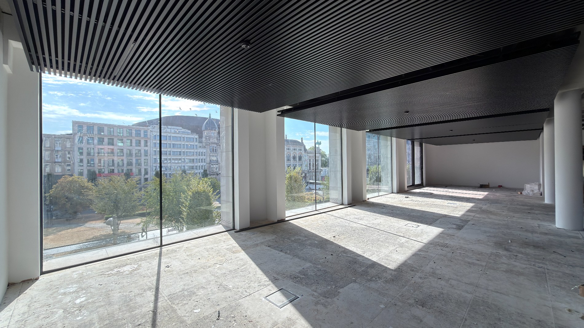 Gerenoveerde kantoren te huur aan het station Antwerpen-Centraal