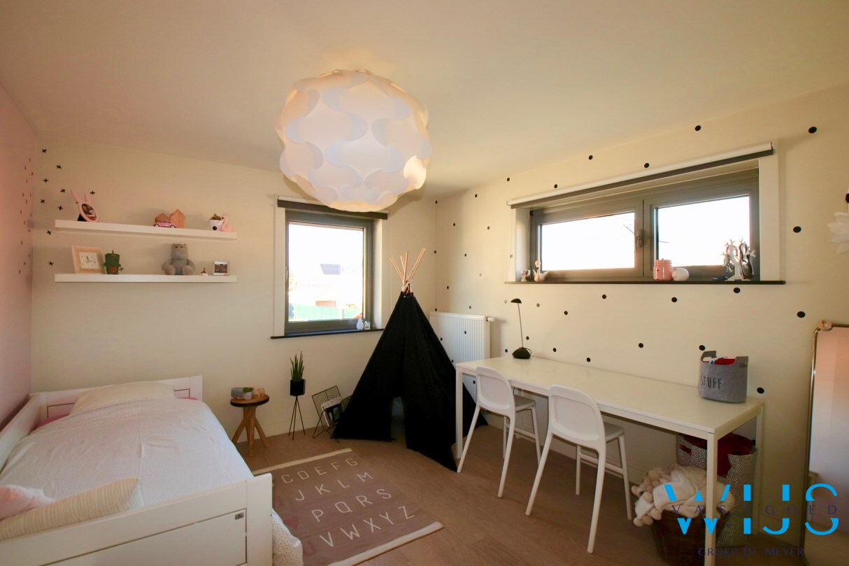 Mooie tijdloze en centraal gelegen open bebouwing 