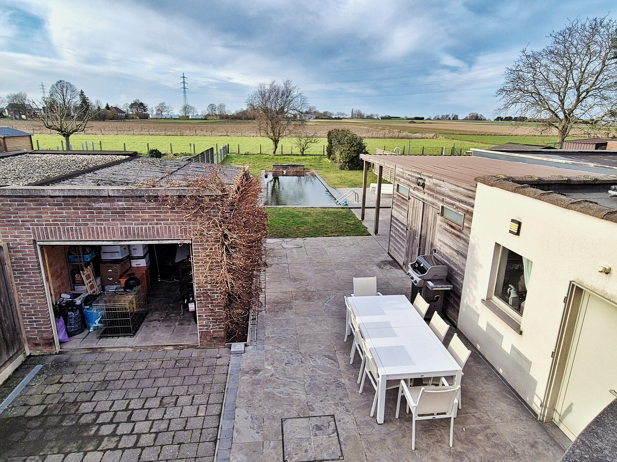 Instapklare woning met 4 slaapkamers 