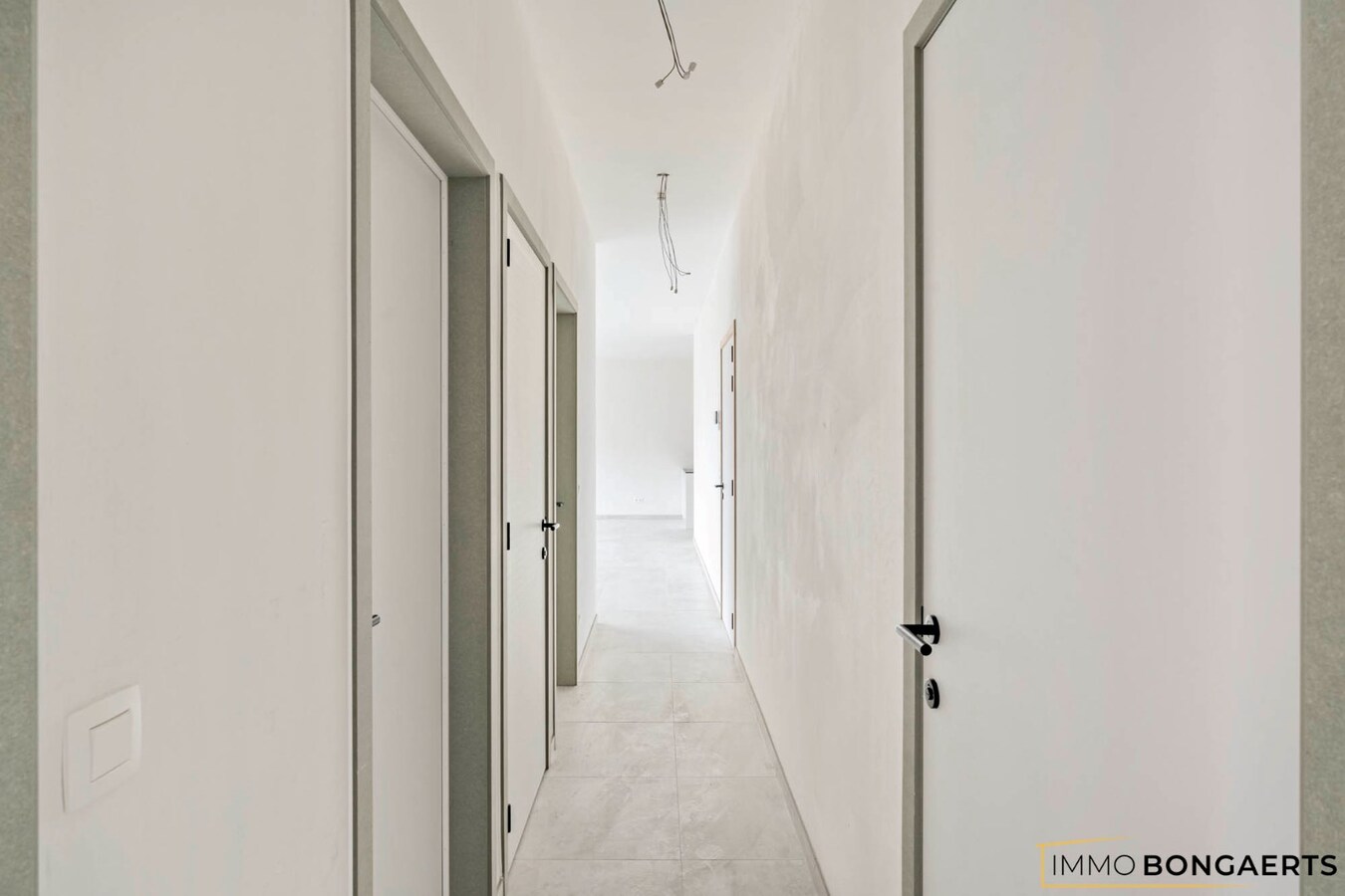 Gelijkvloers nieuwbouwappartement met 3 slaapkamers 