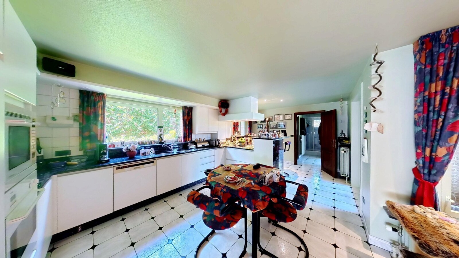 Bijzonder ruim én rustig wonen. 