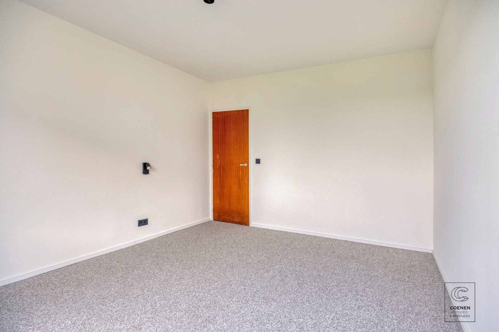 Volledig gerenoveerd appartement op toplocatie te Linkeroever 