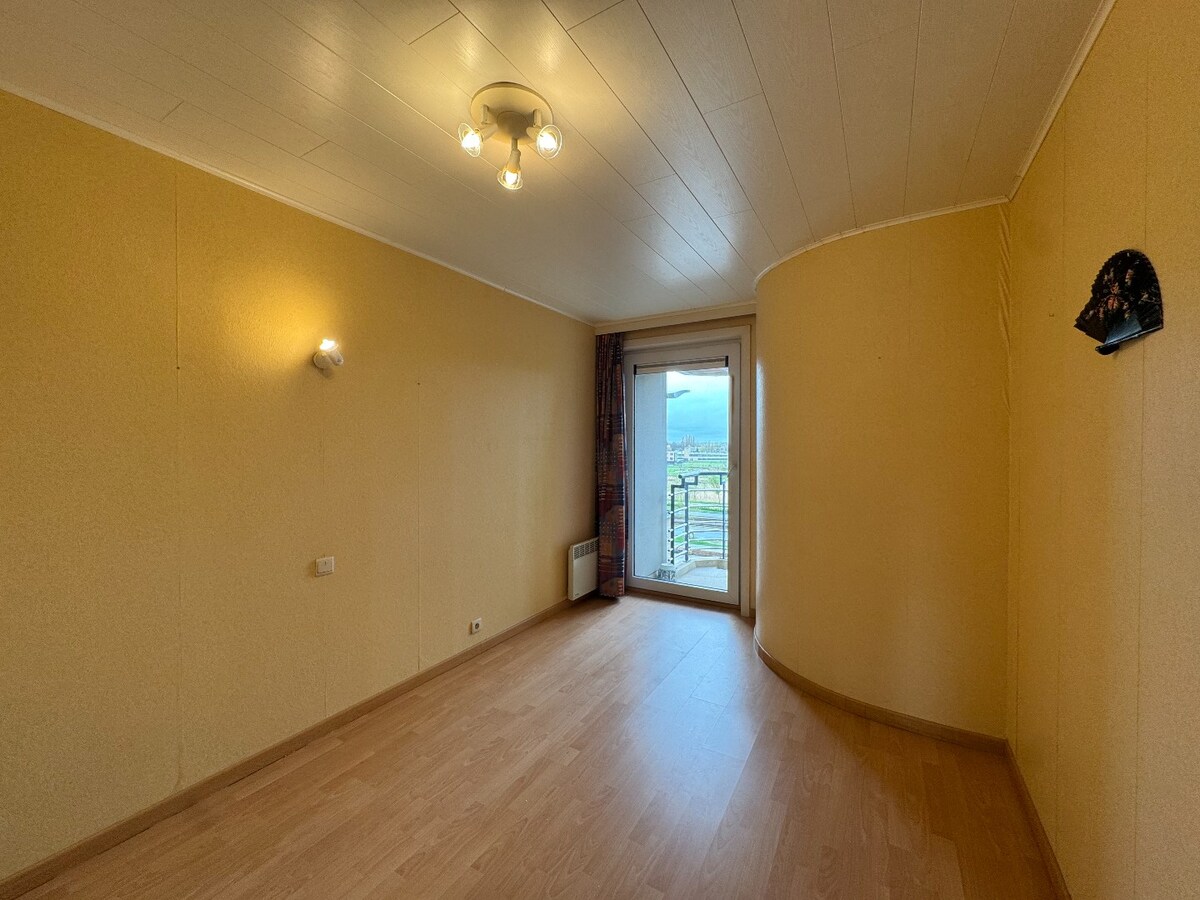 Prachtig doorzonappartement met frontaal zeezicht en 3 slaapkamers te Heist 