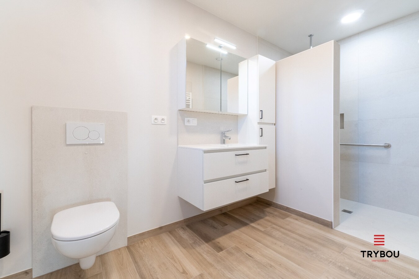 Instapklare, energiezuinige seniorenwoning in hartje Reninge 