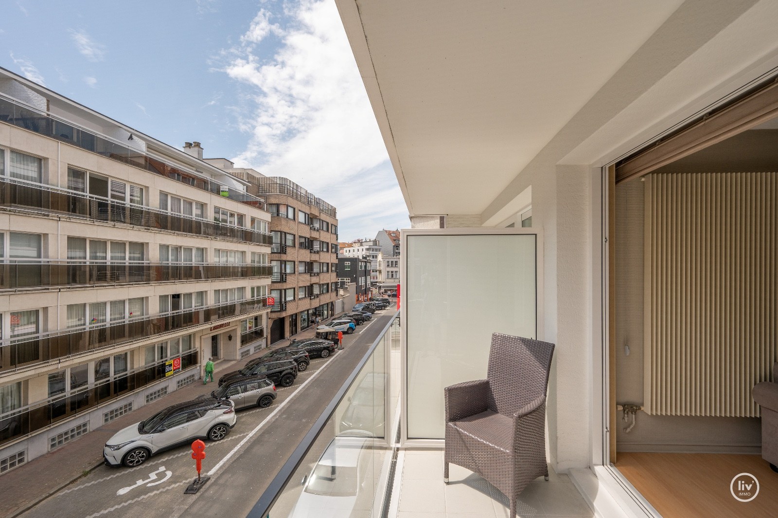 Appartement confortable d'une chambre avec terrasse ensoleillée situé dans un emplacement de premier choix près de l'avenue Dumortier. 
