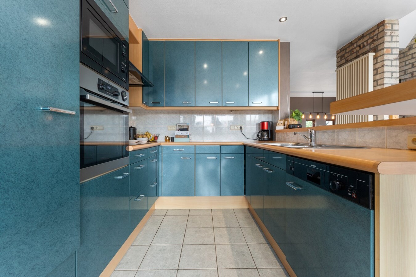 Rustig gelegen villa met 4 slaapkamers op 724m² te Koekelare 